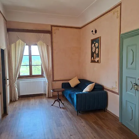Nočitev z zajtrkom Grad Tustanj 3*
